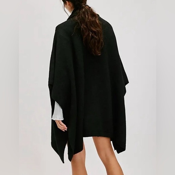 #40 NWT Free People Ellie Scarf Wrap Duster in Black - Picture 3 of 4